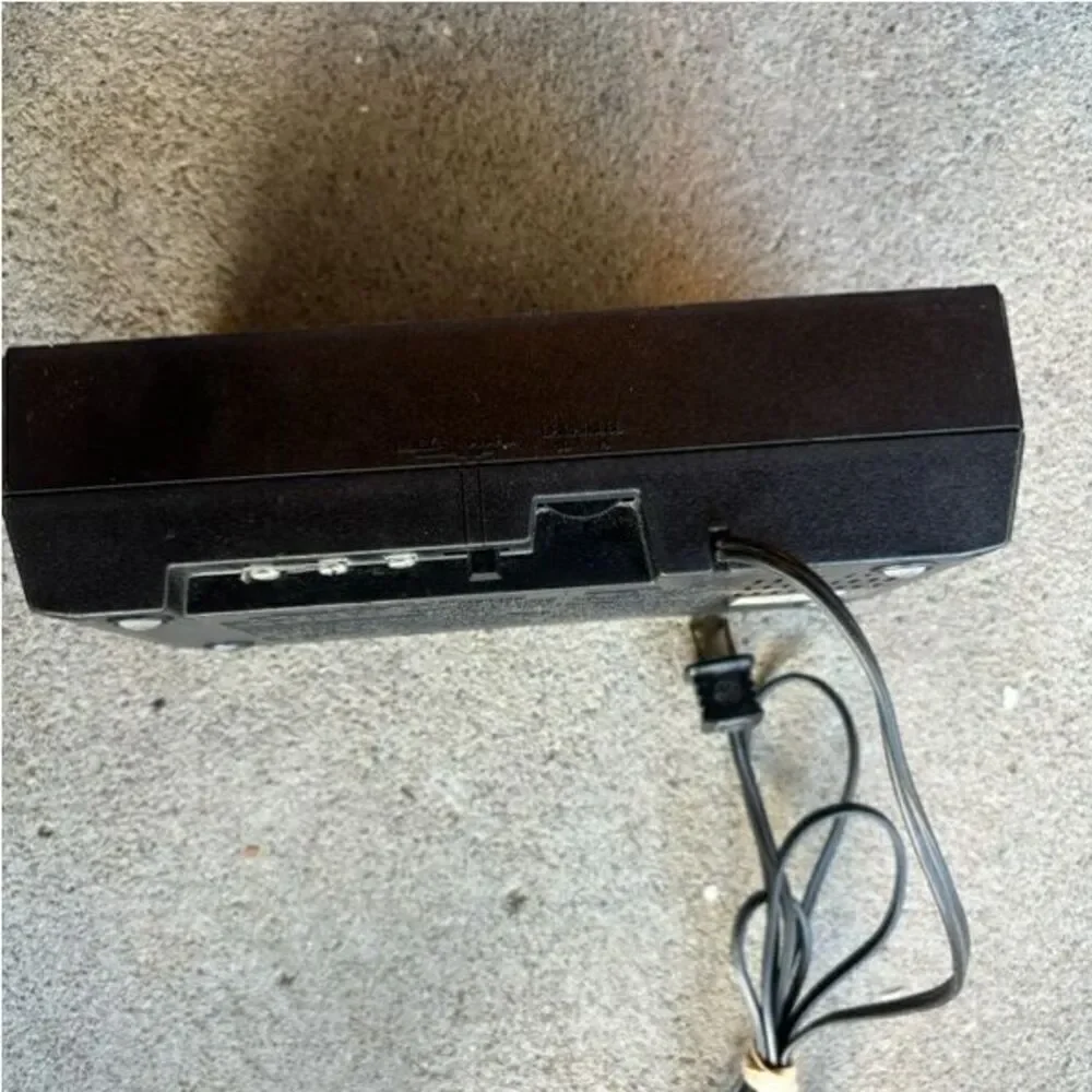 General Electric Model 7-4675A 2 Wake Times Clock Radio